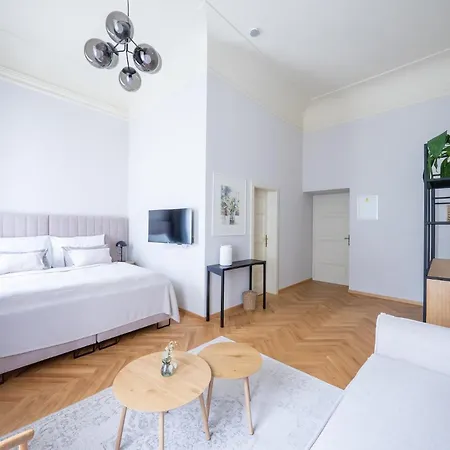 Zámek Hotel